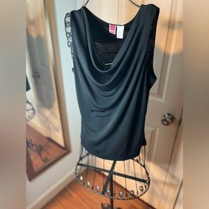Mero a black sleeveless blouse size XL